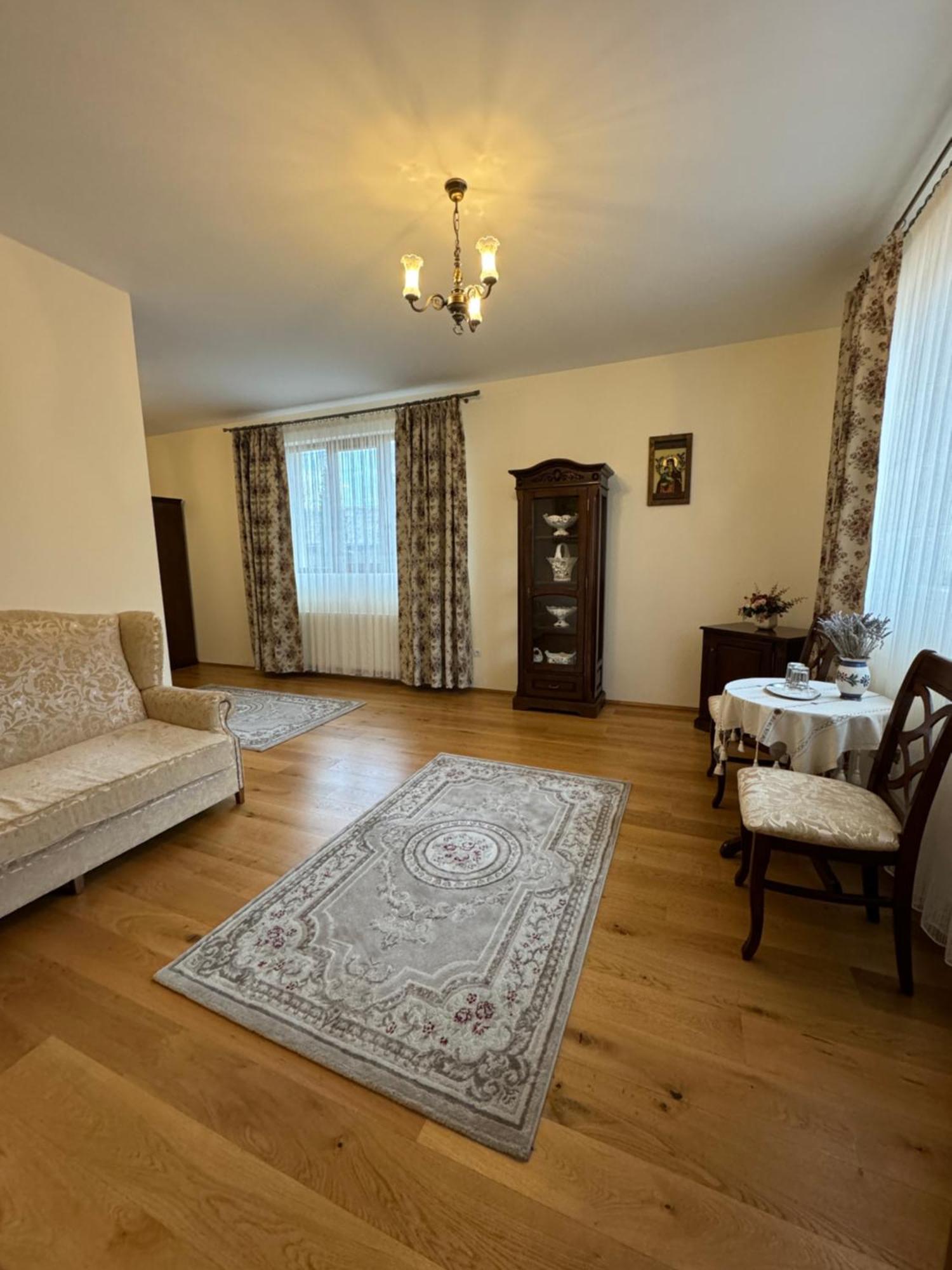 Pensiunea Valea Muntelui Bîrsana Exteriör bild